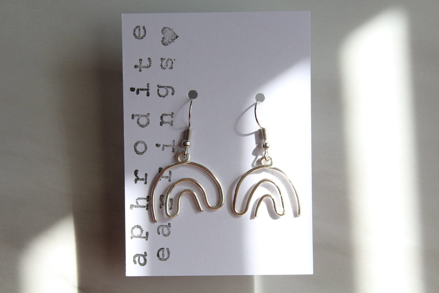 wire earrings | rainbow mini