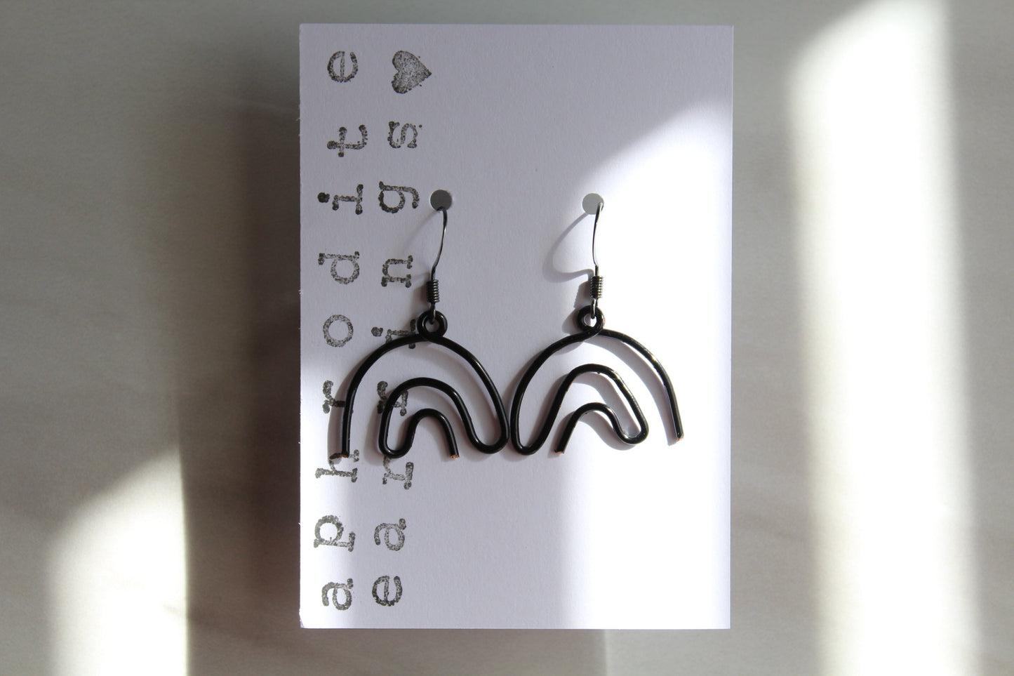 wire earrings | rainbow mini