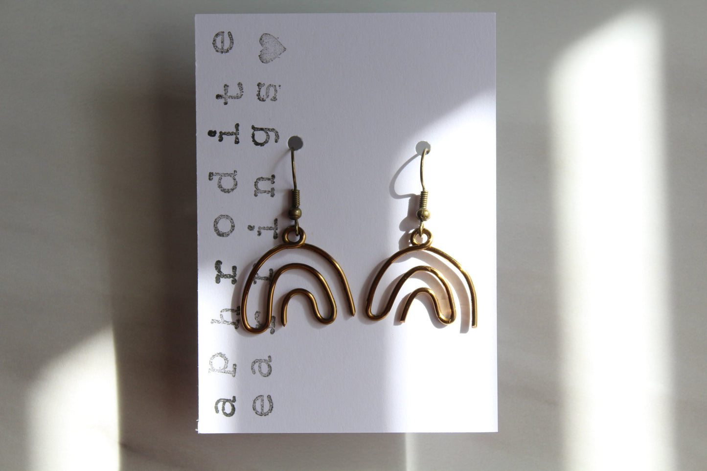 wire earrings | rainbow mini