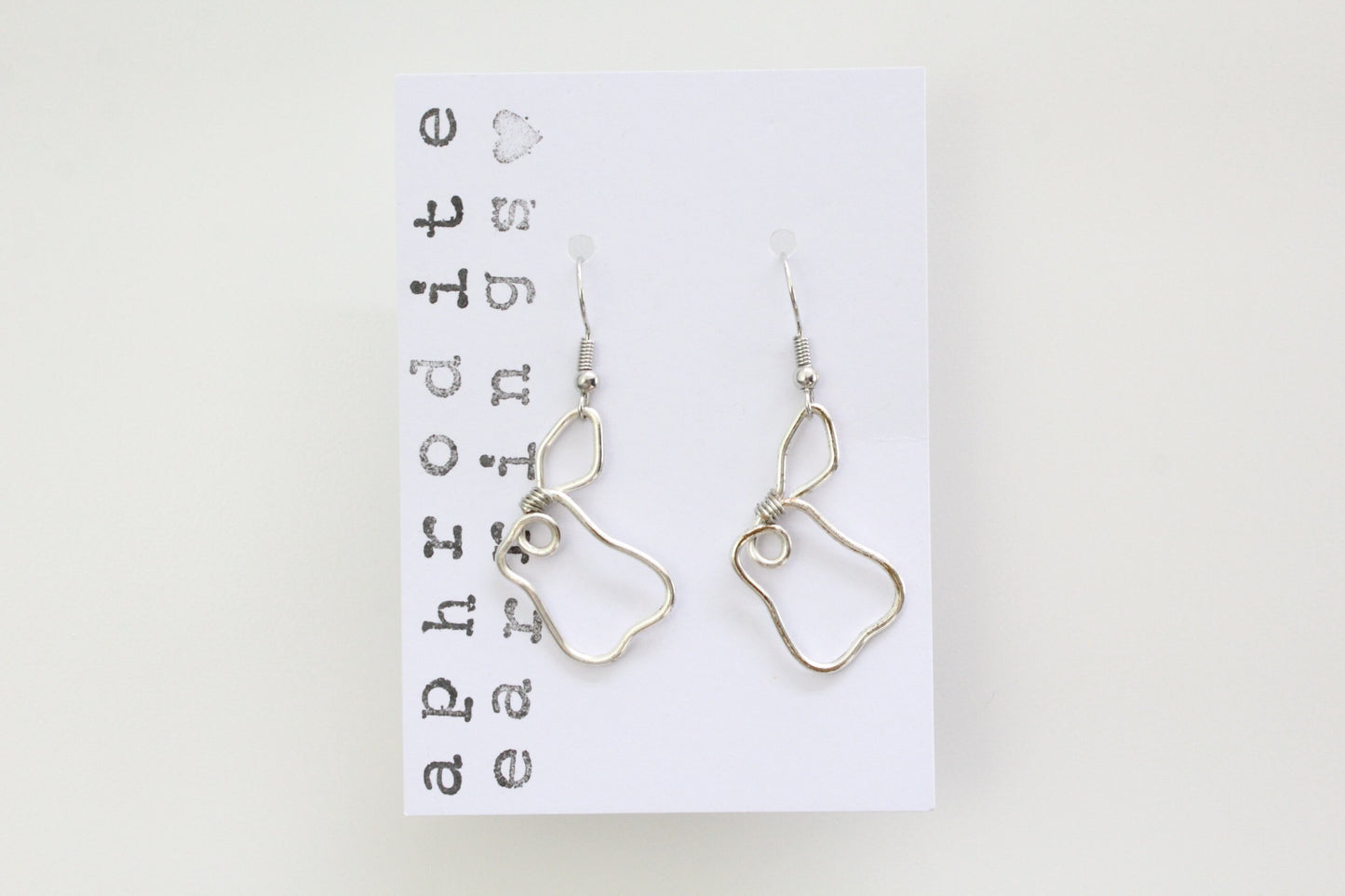 wire earrings | pear