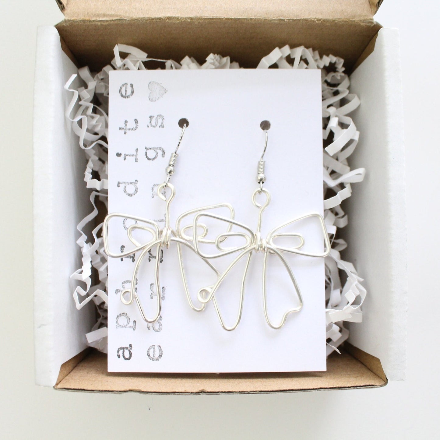wire earrings | bow