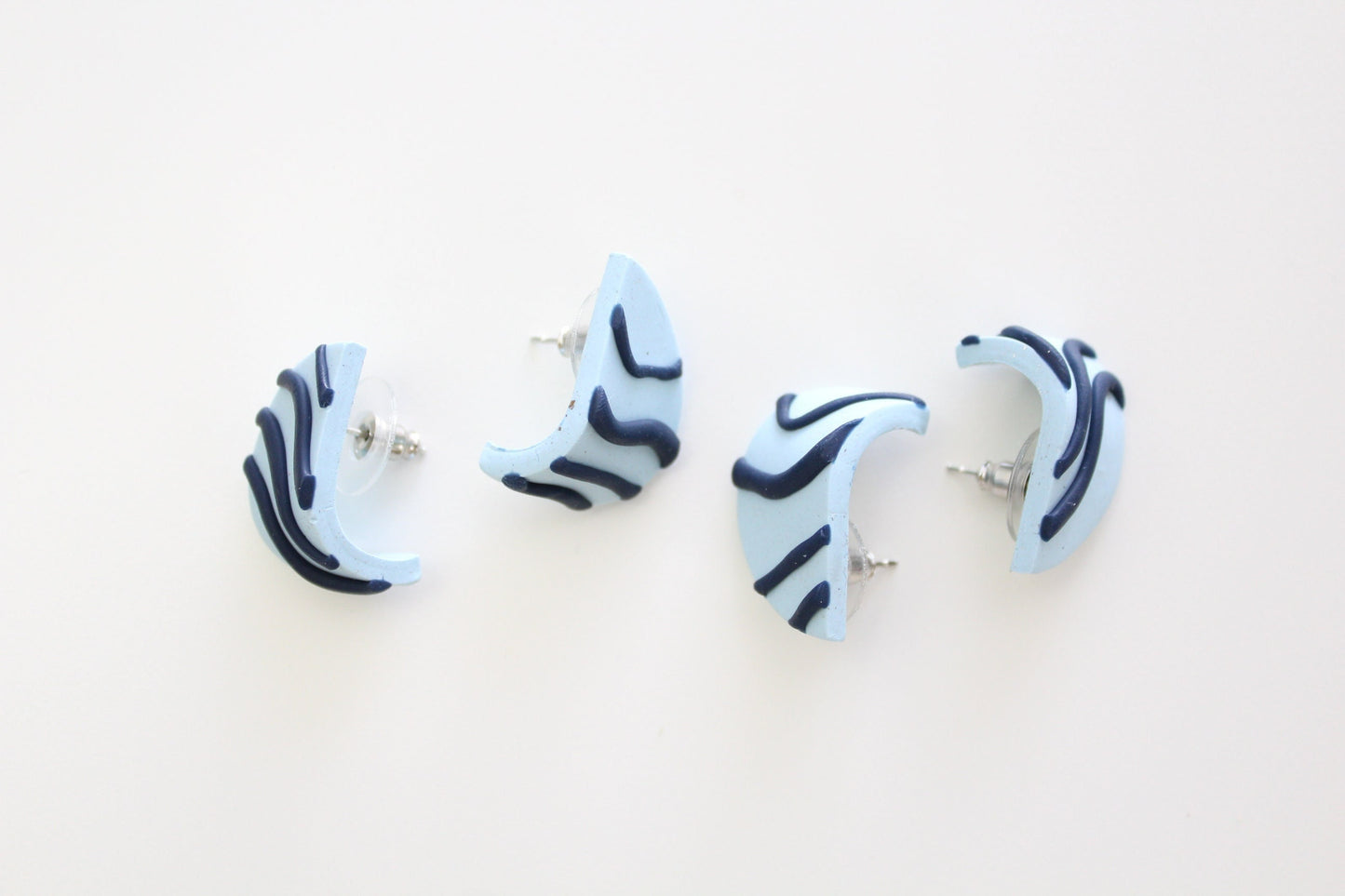 studs | blue