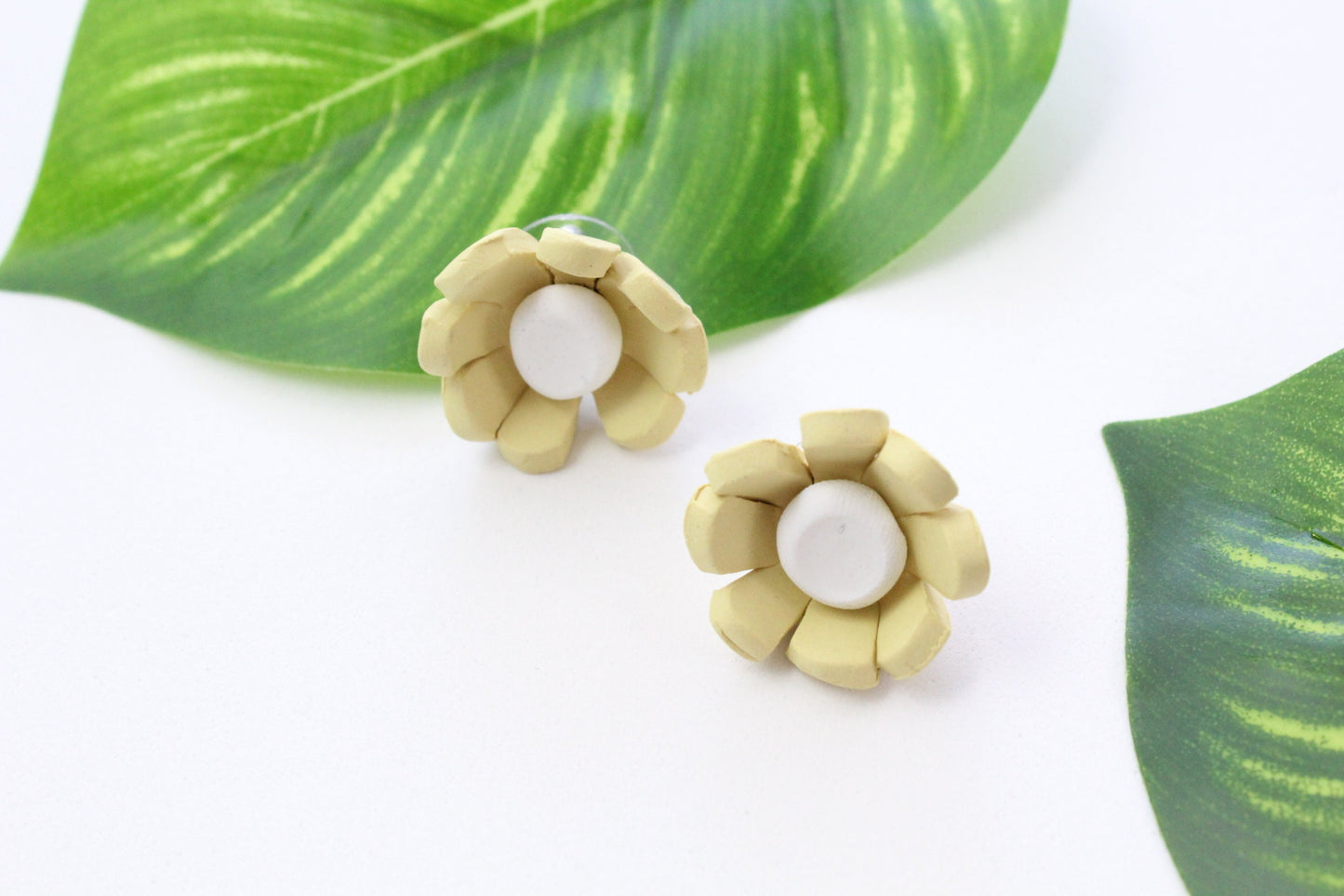 studs | flower