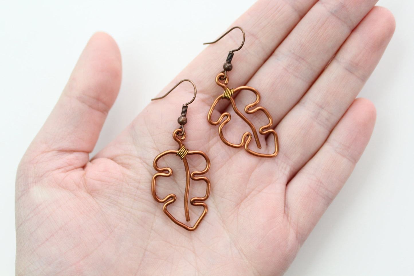 wire earrings | leaf