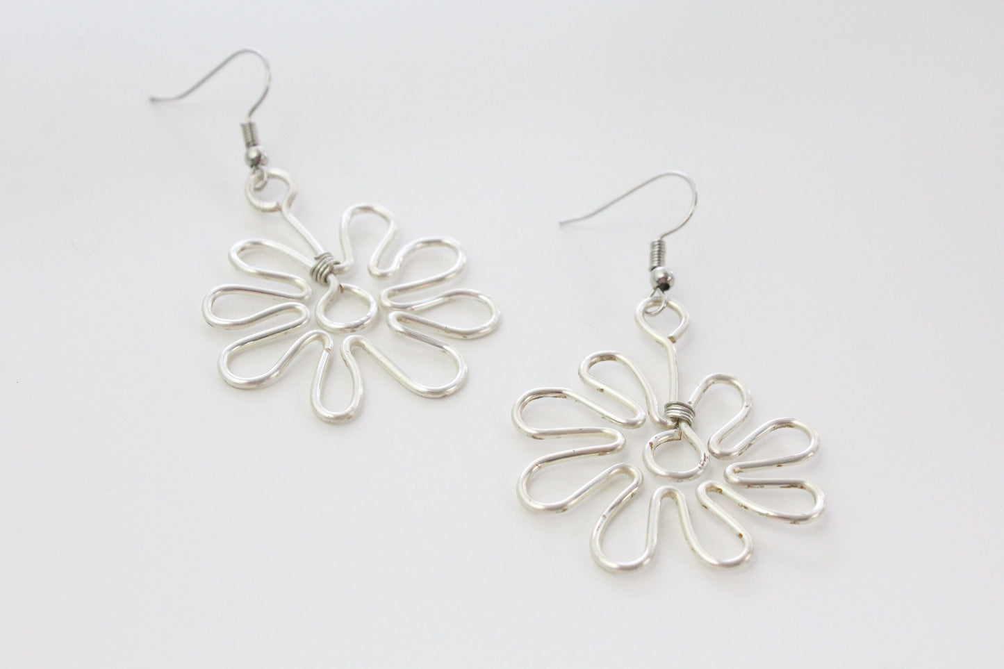 wire earrings | flower