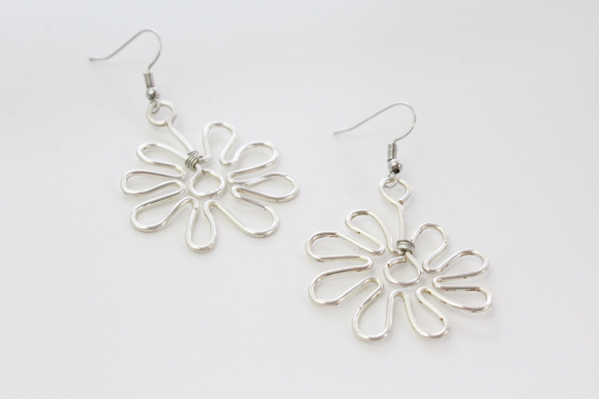 wire earrings | flower